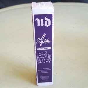 URBAN DECAY ALL NIGHTER MAKEUP SETTING SPRAY